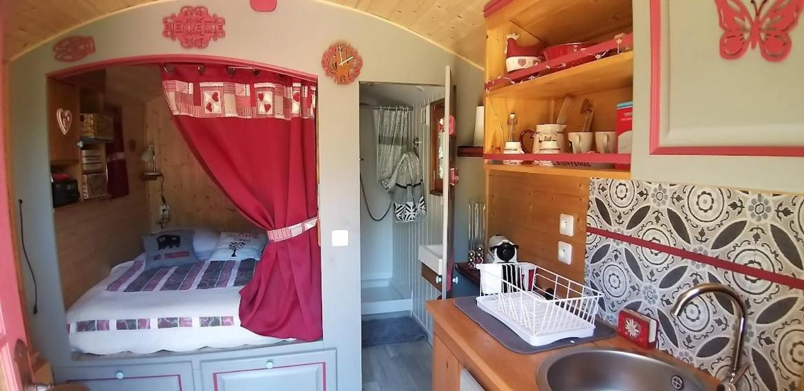 Roulotte Romantique Chauffee En Cevennes Monteils  Екстериор снимка